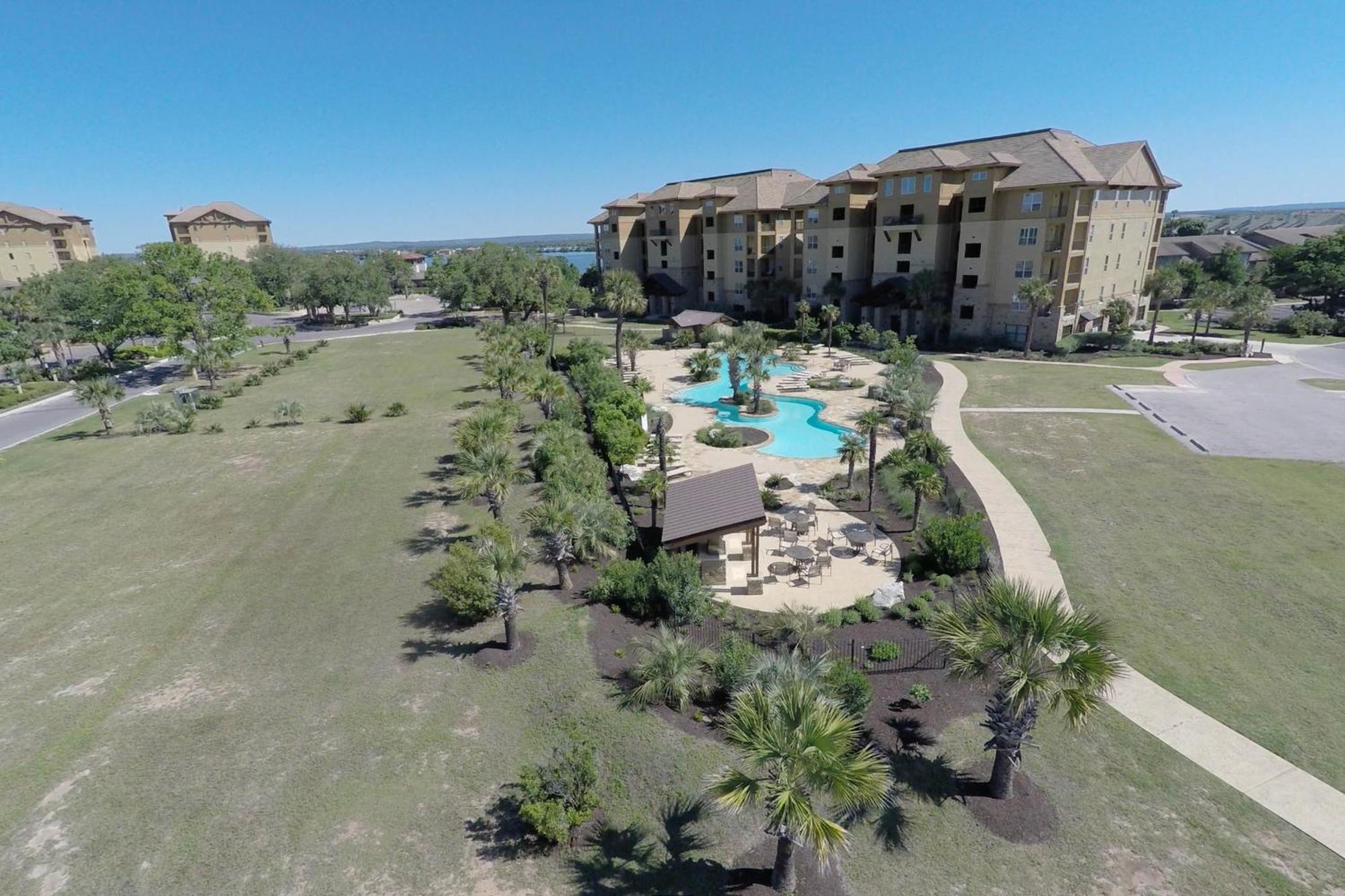 The Waters Condo Building 3 Horseshoe Bay Εξωτερικό φωτογραφία