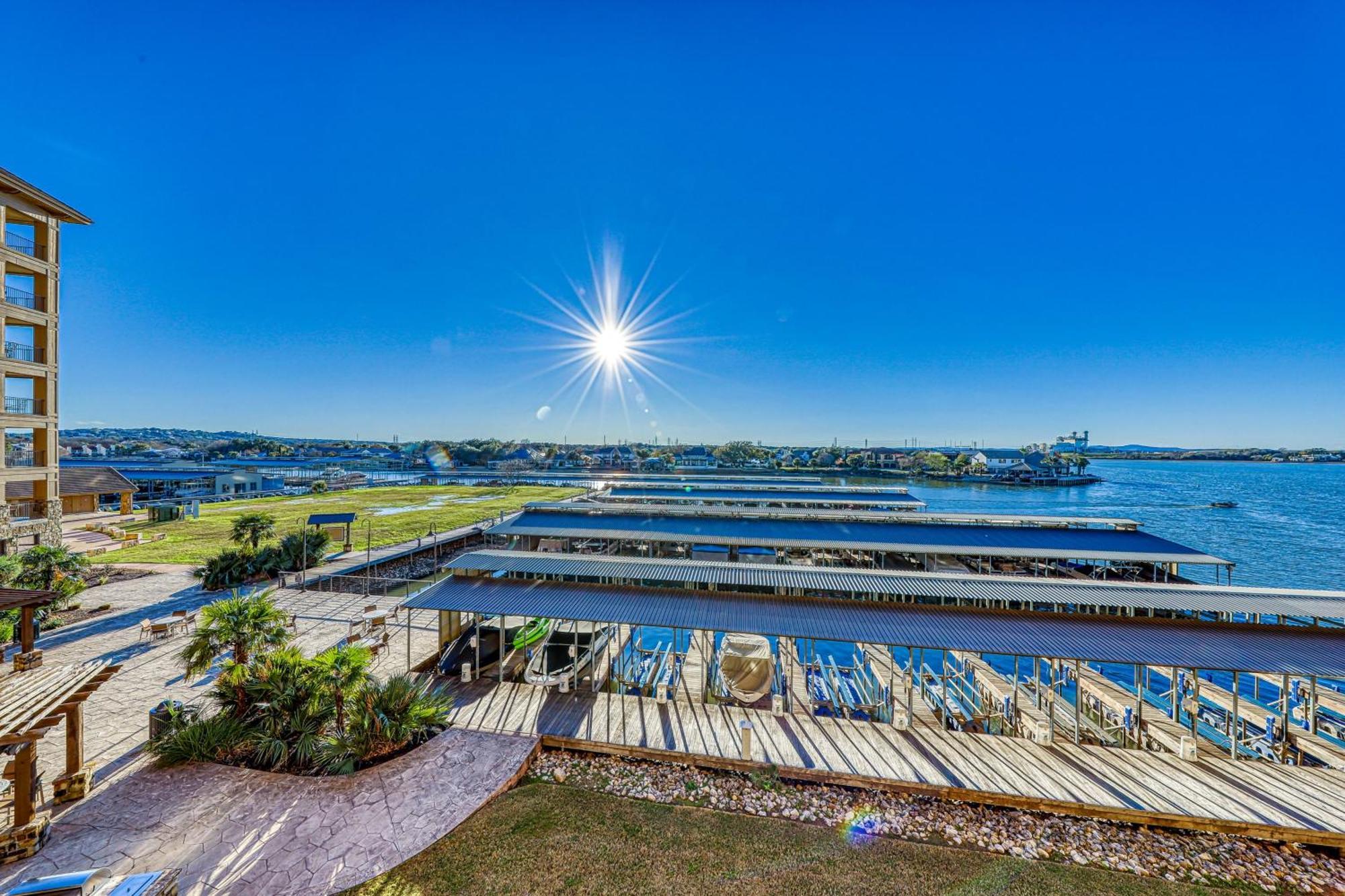 The Waters Condo Building 3 Horseshoe Bay Εξωτερικό φωτογραφία